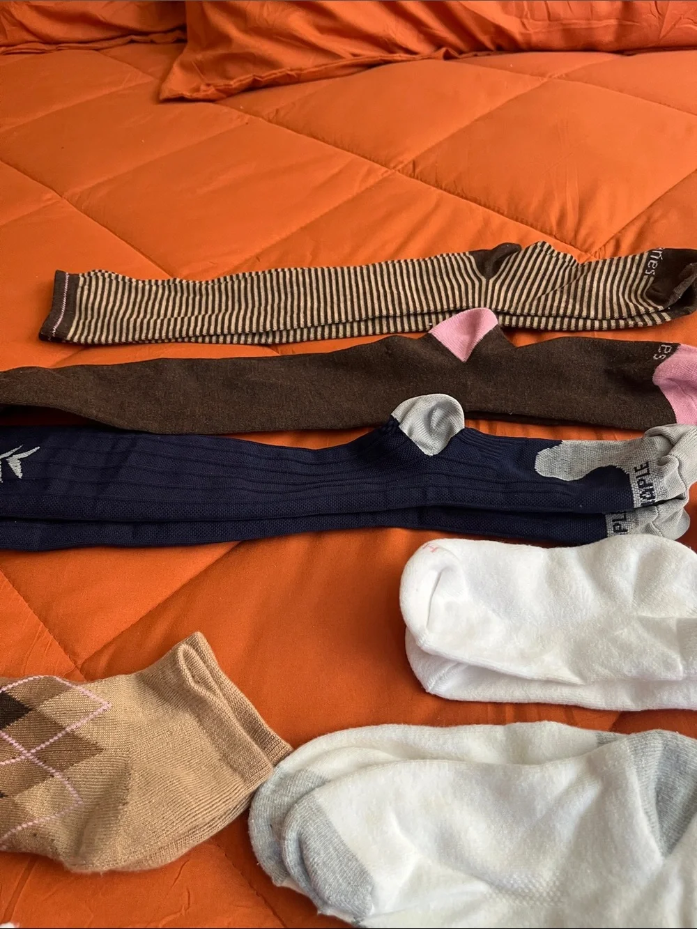Pack of Men's & Women’s White Athletic Ankle Socks - Multipack